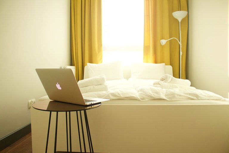 How to Set Up a Guest-Ready Space Quickly